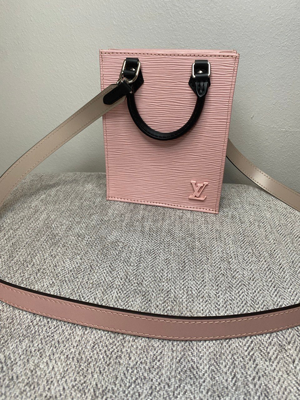 Louis Vuitton EPS petite Sac plat
